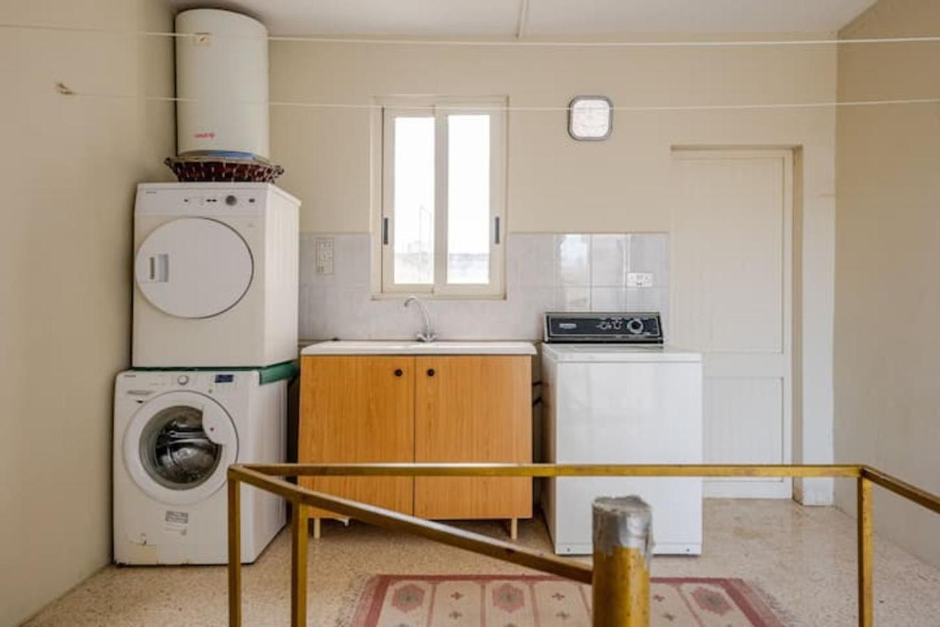 Santa Rita Of Majestic Townhouse Victoria